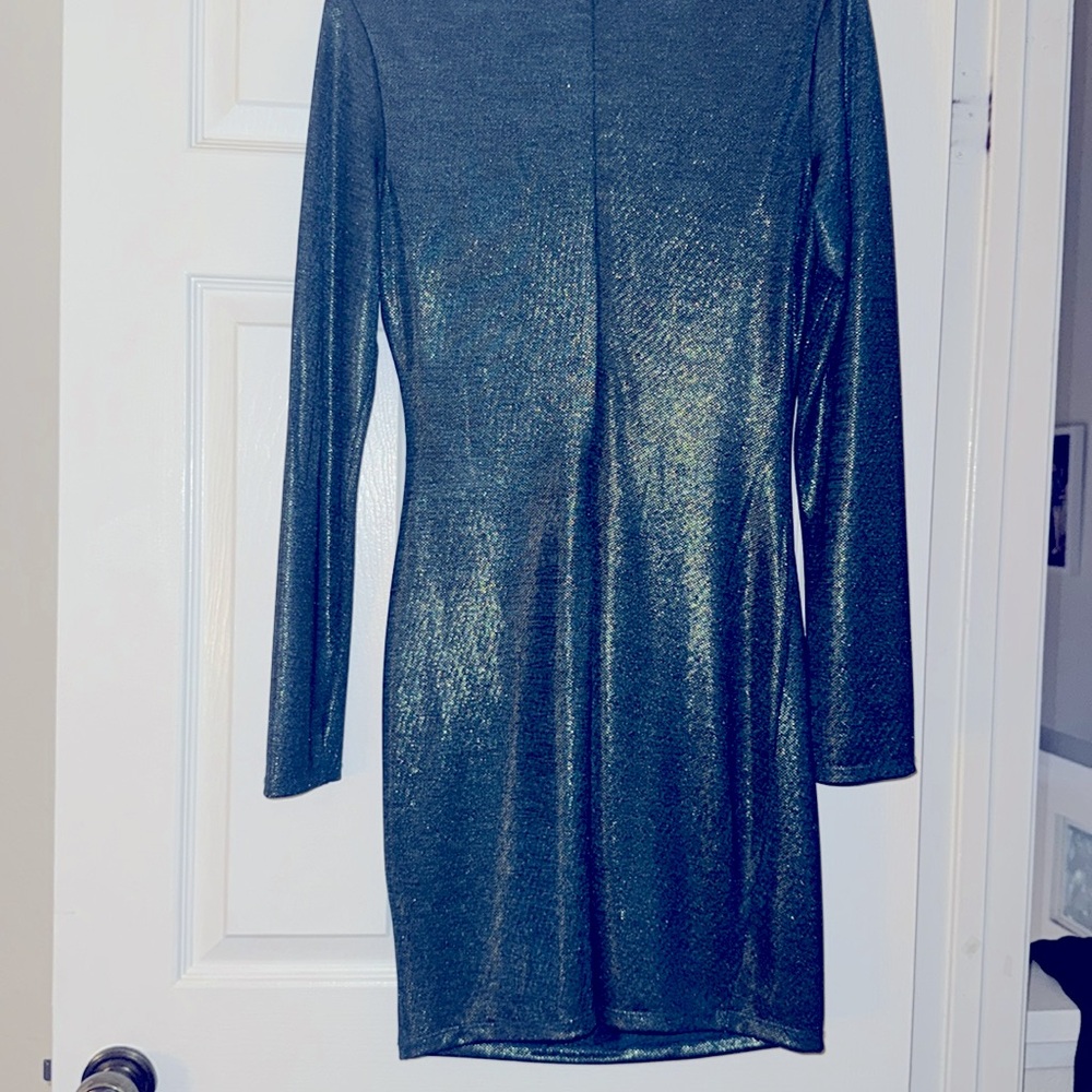 Green Bodycon Cowl Neck Long Sleeve Dress - Picture 4 of 5